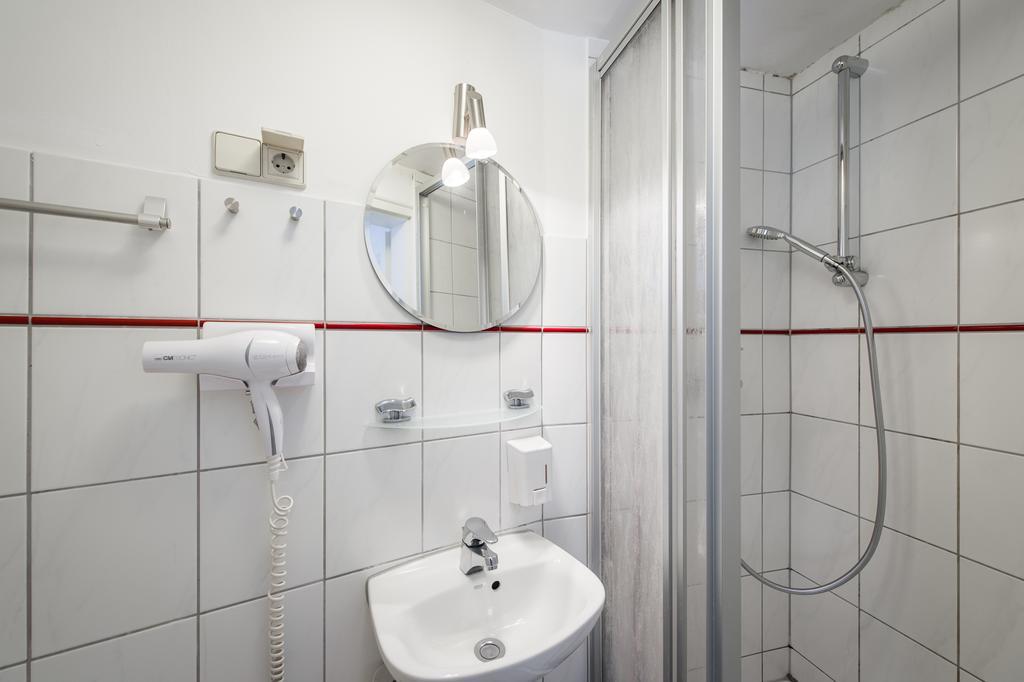 "Goethezimmer" Ferienwohnung Und Zimmer Am Burgplatz Weimar  Eksteriør bilde